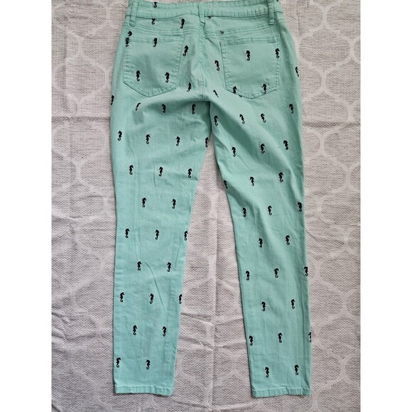 Crown & Ivy Jeans Women’s Size 2 (28x28) Green With Blue Sea Horse Embroidered - Picture 8 of 9